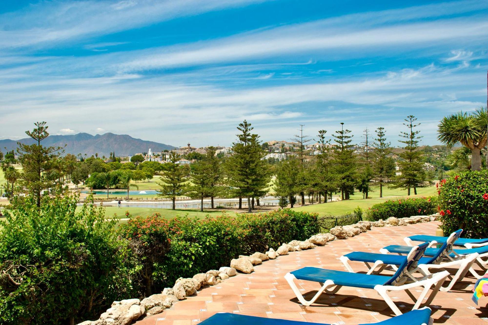شقة Leos Mijas Golf فوينخيرولا المظهر الخارجي الصورة